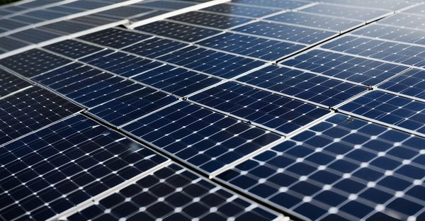 Panneaux solaires : la solution sur mesure pour réduire votre facture