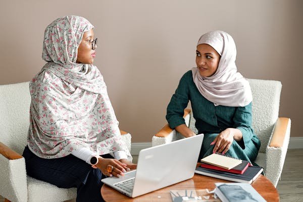 Parler fluidement l'arabe : programmes et astuces efficaces